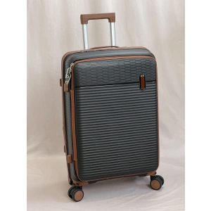 Чемоданы черный  605